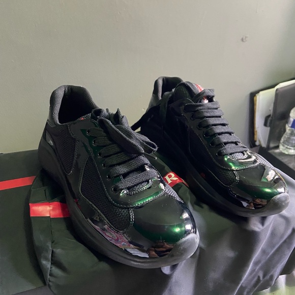 Too big , only worn once for 3 hours - Picture 7 of 7